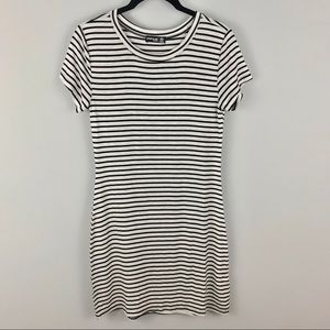 popular basics Dresses - Body Con Striped Dress Short Sleeve Fitted Black popular basics Dresses - Body Con Striped Dress Short Sleeve Fitted Black